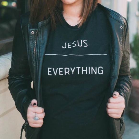 Tops - Tshirt “Jesus over everything”